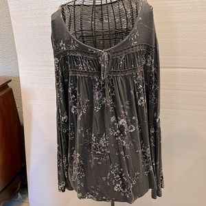 Knox Rose Boho Peasant  Gray Very Long Bell Sleeve Front Top Size XL